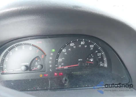 2002 Toyota Camry Xle V6 z USA, uszkodzony, nr VIN 4T1BF32K42U520359